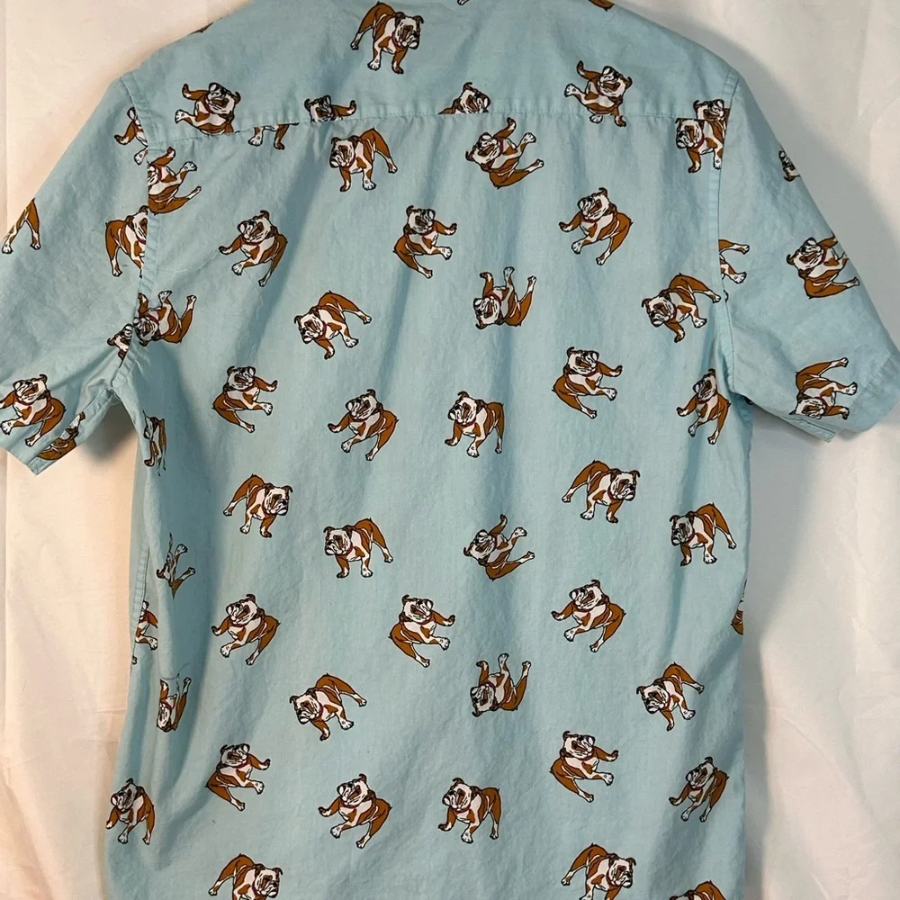 Visitor Premium English Bulldog Short Sleeve Button Down Shirt Men’s Medium‎
